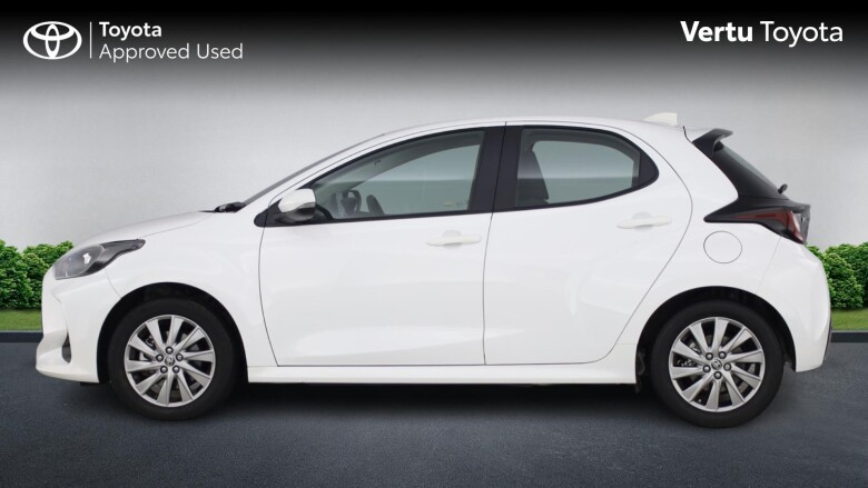Toyota Yaris 1.5 Hybrid Icon 5dr CVT Hybrid Hatchback